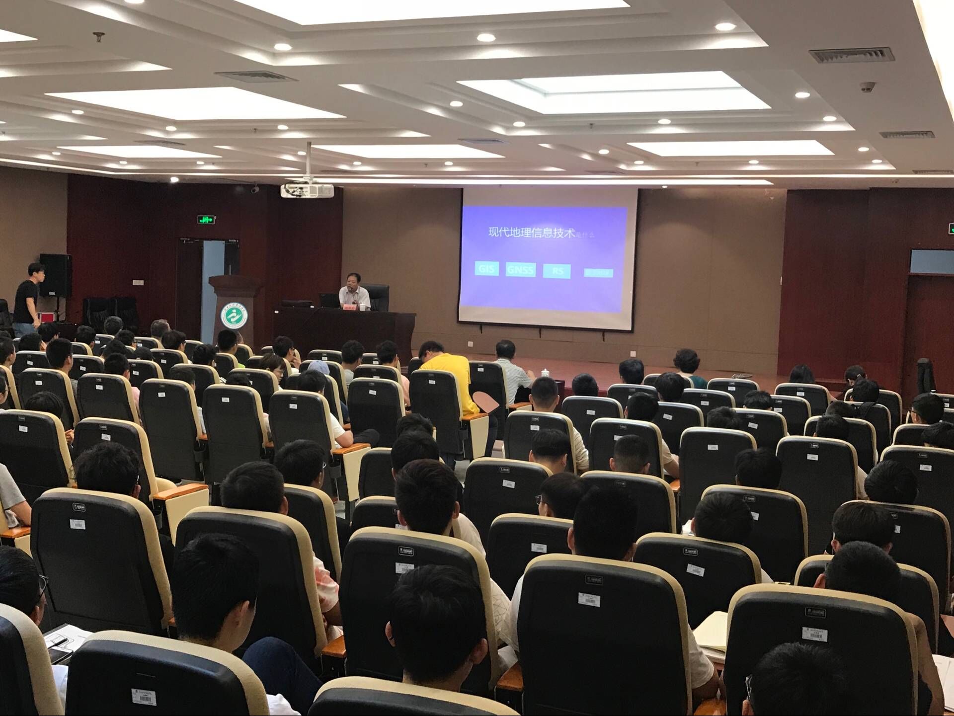 QQ图片20180605082900.jpg QQ图片20180605082900.jpg